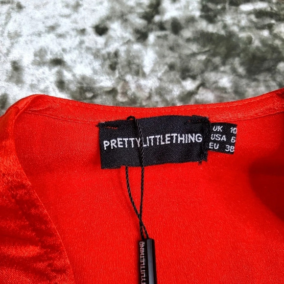 PrettyLittleThing Red Satin Ruched Skirt Puff Sleeve Midi Dress - Picture 6 of 8